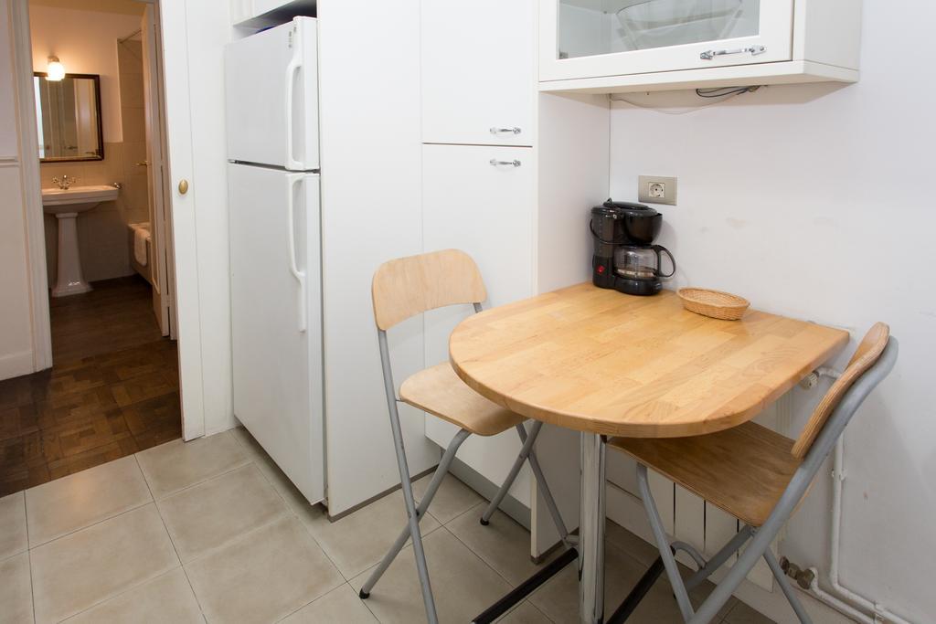 Letsgo Camp Nou Apartment Barcellona Esterno foto